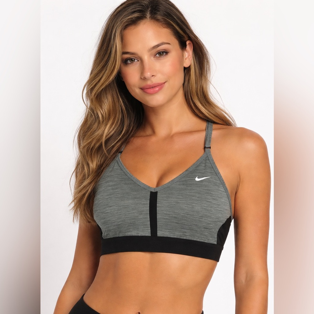 Nike Gray & Black Strappy Sports Bra with Pads Size M